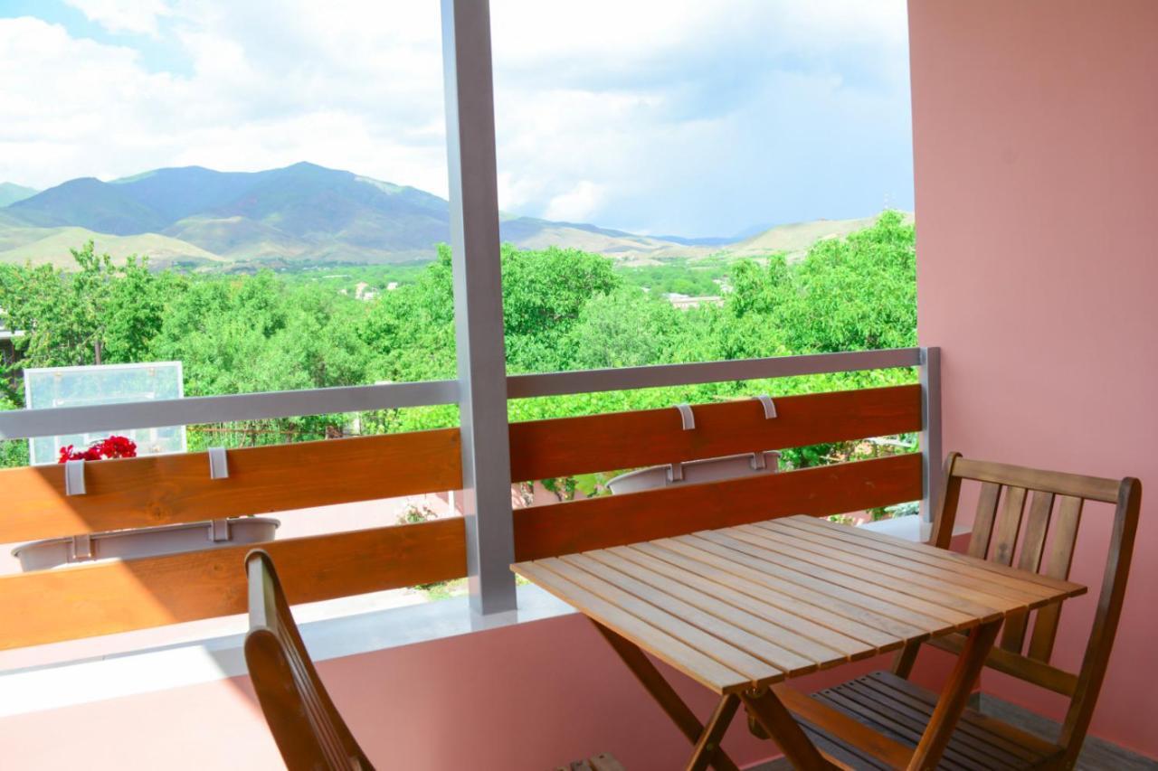 Yeghegnadzor Old Bridge B&B المظهر الخارجي الصورة