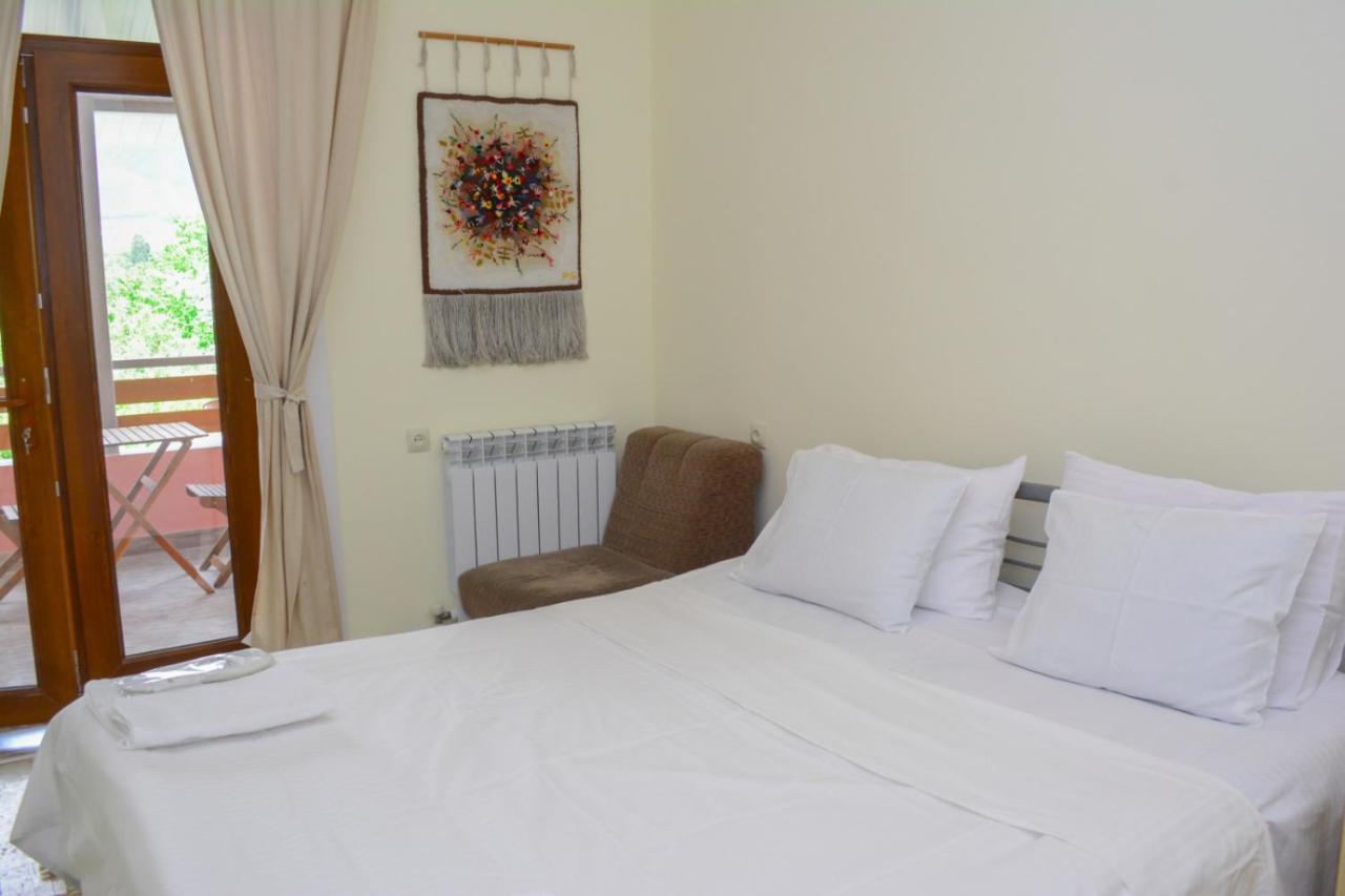 Yeghegnadzor Old Bridge B&B المظهر الخارجي الصورة